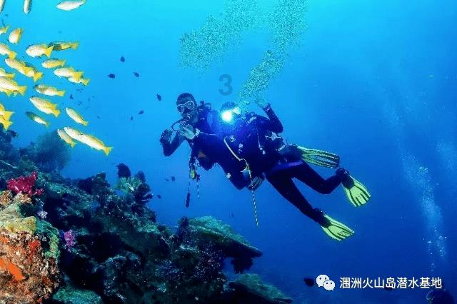 老旧废弃楼房逃脱4
